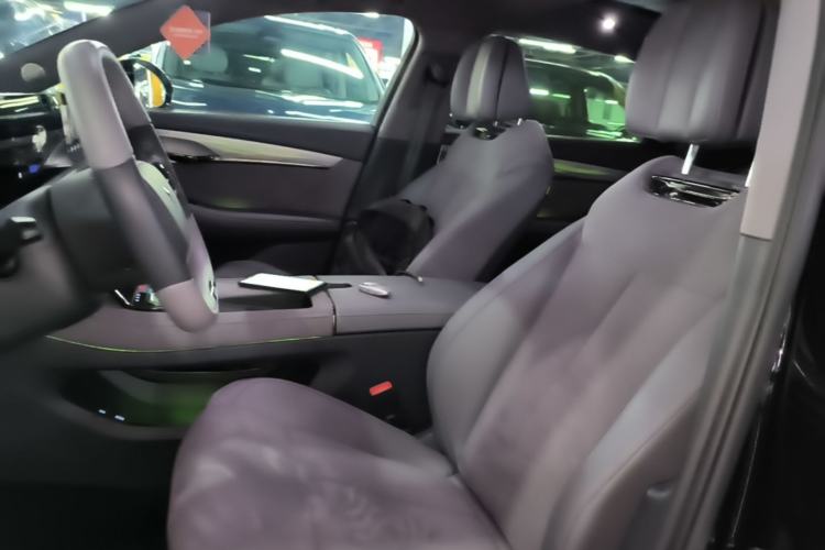 Used VOYAH PASSION 2024 PHEV Four-Wheel Drive Ultra-Long Range Flagship Model Left Front Seat