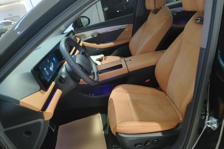 Used VOYAH PASSION 2024 PHEV Four-Wheel Drive Ultra-Long Range Flagship Model Left Front Seat