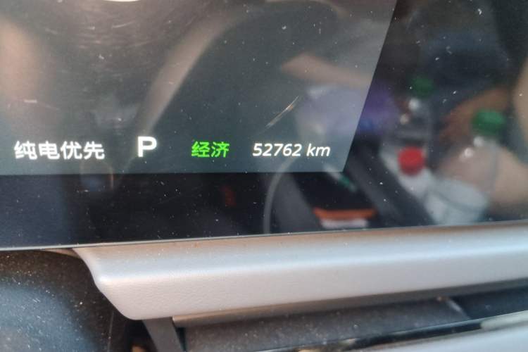 Used VOYAH PASSION 2024 PHEV Four-Wheel Drive Ultra-Long Range Flagship Model Odometer Close Up