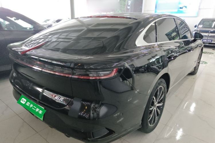 Used VOYAH PASSION 2024 PHEV Four-Wheel Drive Ultra-Long Range Executive Edition Rear Right 45 Deg