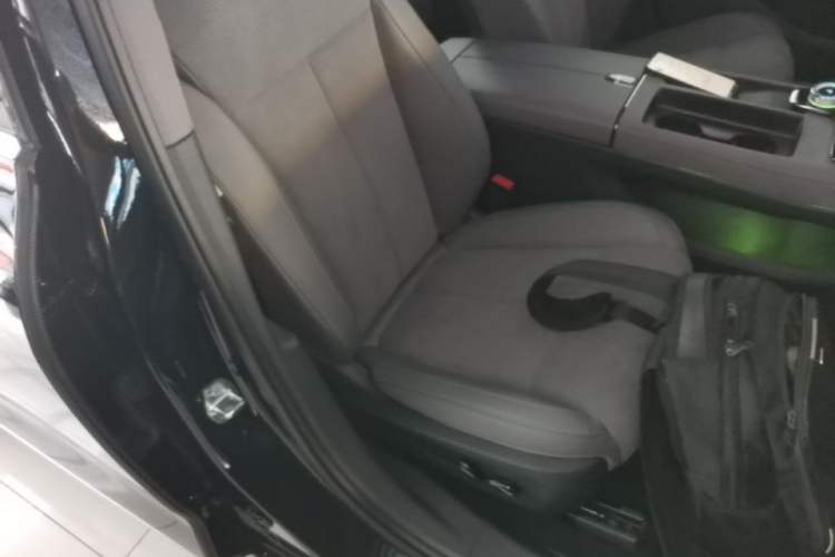 Used VOYAH PASSION 2024 PHEV Four-Wheel Drive Ultra-Long Range Flagship Model Right Front Seat