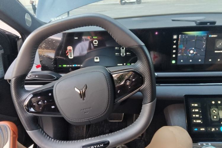 Used VOYAH PASSION 2024 PHEV Four-Wheel Drive Ultra-Long Range Flagship Model Steering Wheel