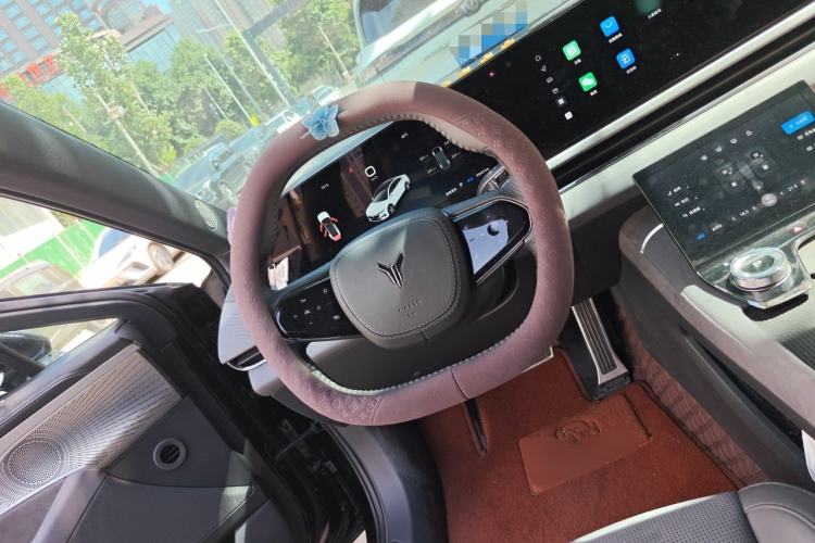 Used VOYAH PASSION 2024 PHEV Four-Wheel Drive Ultra-Long Range Executive Edition Steering Wheel