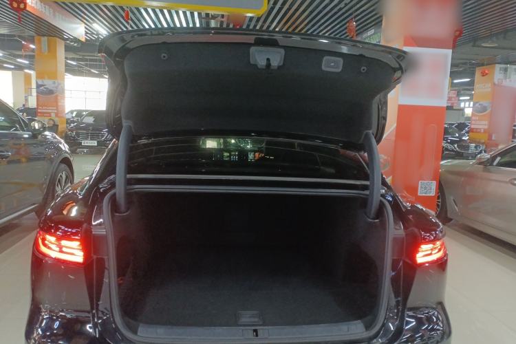 Used VOYAH PASSION 2024 PHEV Four-Wheel Drive Ultra-Long Range Flagship Model Trunk