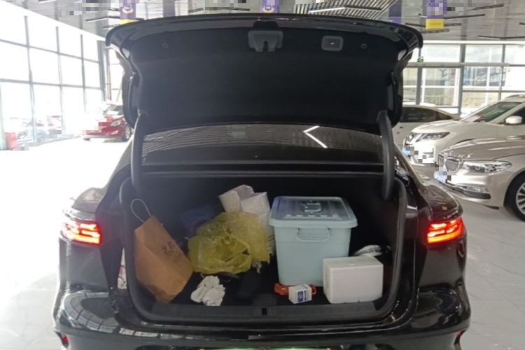 Used VOYAH PASSION 2024 PHEV Four-Wheel Drive Ultra-Long Range Flagship Model Trunk