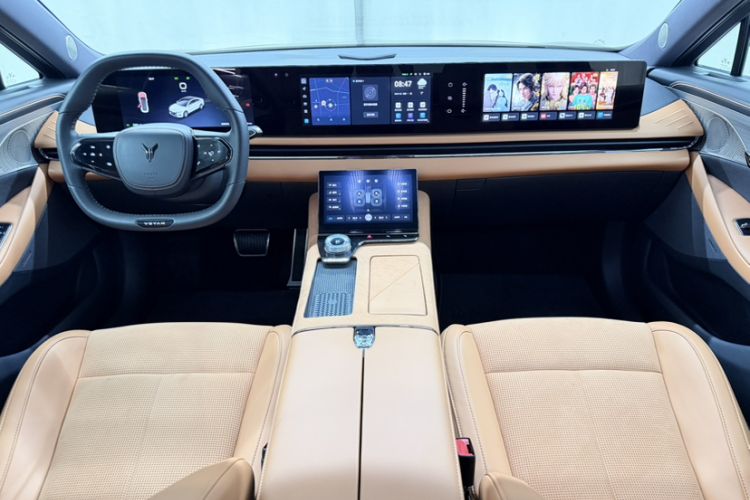 Used VOYAH PASSION 2024 PHEV Four-Wheel Drive Ultra-Long Range Flagship Model Interior 5