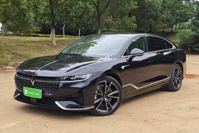 Ojetý VOYAH Light 2024 PHEV Four-Wheel Drive Ultra-Long Range Flagship Model