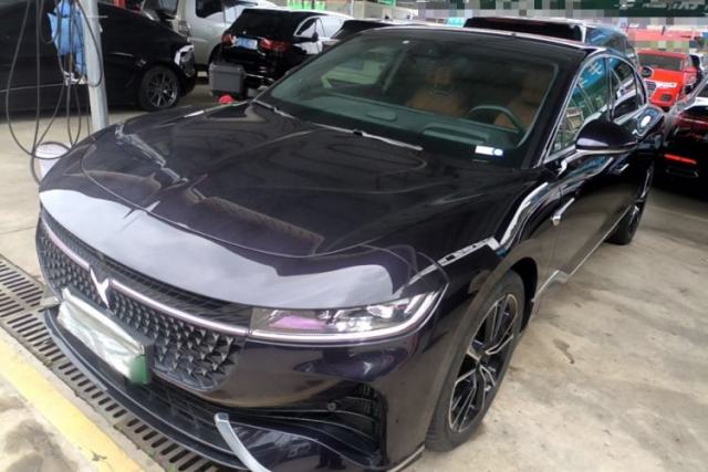 Used VOYAH PASSION 2024 PHEV Four-Wheel Drive Ultra-Long Range Flagship Model
