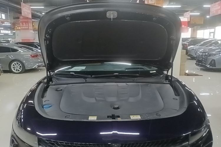 Used VOYAH PASSION 2024 PHEV Four-Wheel Drive Ultra-Long Range Flagship Model Engine Bay