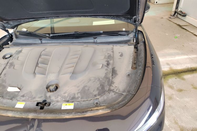 Used VOYAH PASSION 2024 PHEV Four-Wheel Drive Ultra-Long Range Flagship Model Engine Bay Left