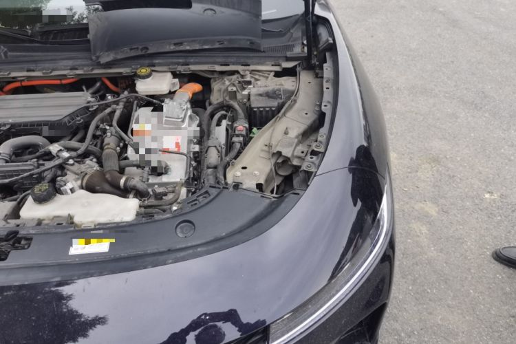 Used VOYAH PASSION 2024 PHEV Four-Wheel Drive Ultra-Long Range Flagship Model Engine Bay Left