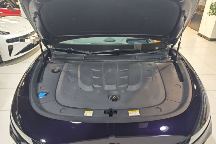 Used VOYAH PASSION 2024 PHEV Four-Wheel Drive Ultra-Long Range Executive Edition Engine Bay