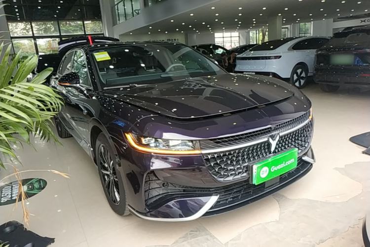 Used VOYAH PASSION 2024 PHEV Four-Wheel Drive Ultra-Long Range Executive Edition Exterior 1