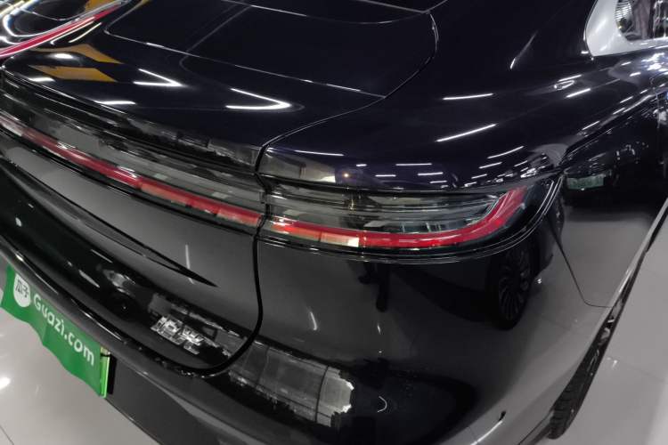 Used VOYAH PASSION 2024 PHEV Four-Wheel Drive Ultra-Long Range Flagship Model Exterior 3