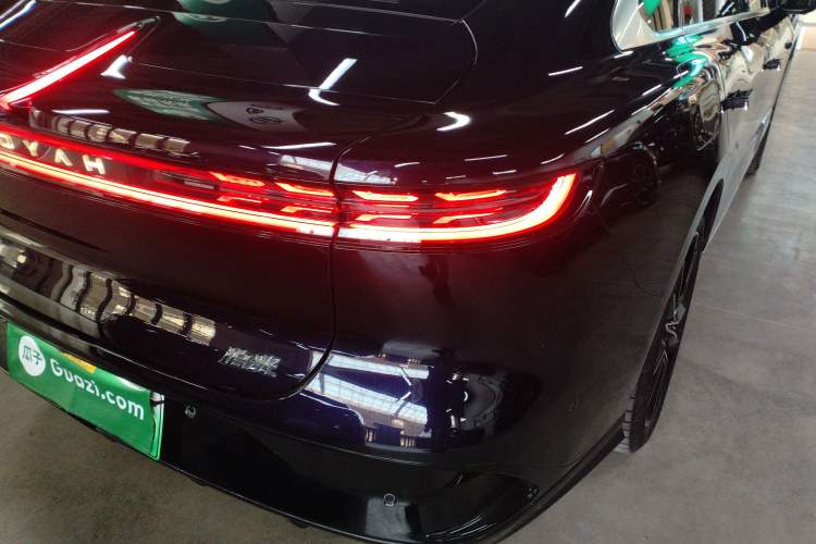 Used VOYAH PASSION 2024 PHEV Four-Wheel Drive Ultra-Long Range Flagship Model Exterior 3