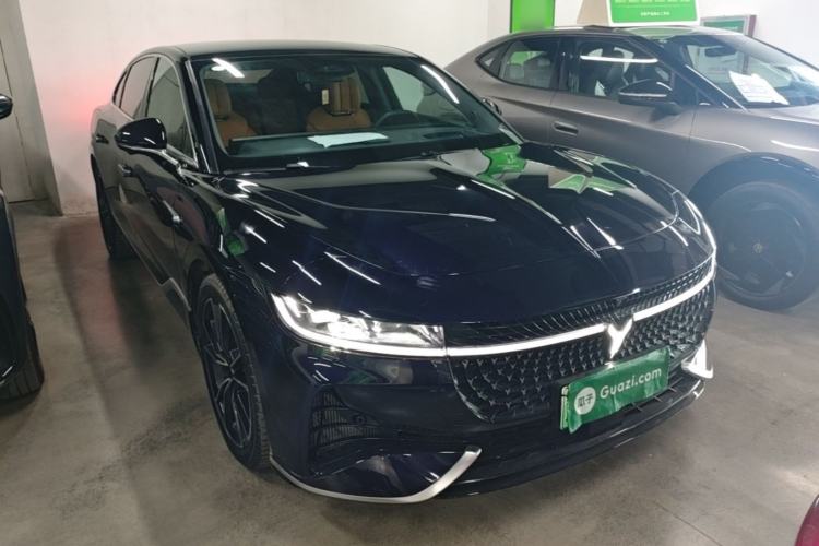 Used VOYAH PASSION 2024 PHEV Four-Wheel Drive Ultra-Long Range Flagship Model Front Right 45 Deg