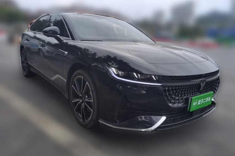 Used VOYAH PASSION 2024 PHEV Four-Wheel Drive Ultra-Long Range Flagship Model Front Right 45 Deg