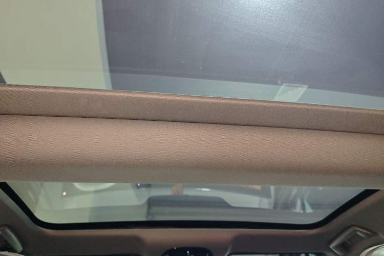 Used VOYAH PASSION 2024 PHEV Four-Wheel Drive Ultra-Long Range Flagship Model Headliner