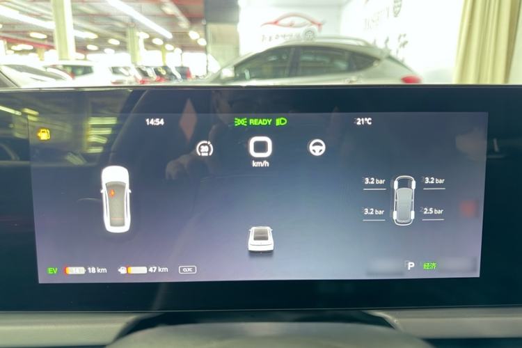 Used VOYAH PASSION 2024 PHEV Four-Wheel Drive Ultra-Long Range Flagship Model Instrument Cluster