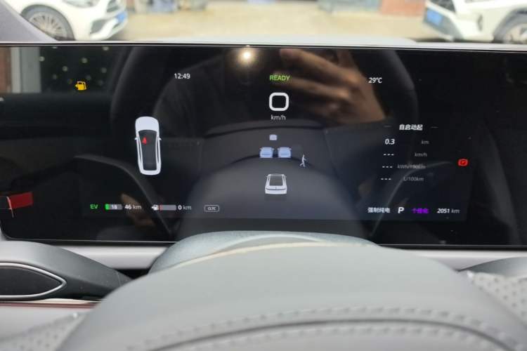 Used VOYAH PASSION 2024 PHEV Four-Wheel Drive Ultra-Long Range Executive Edition Instrument Cluster