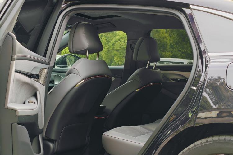 Used VOYAH PASSION 2024 PHEV Four-Wheel Drive Ultra-Long Range Flagship Model Interior 2