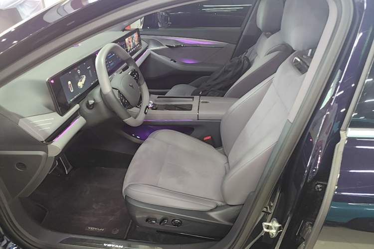 Used VOYAH PASSION 2024 PHEV Four-Wheel Drive Ultra-Long Range Flagship Model Left Front Seat