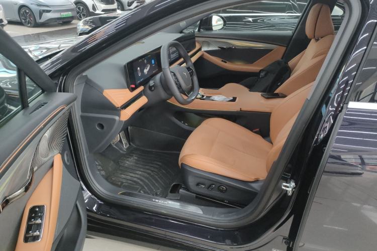 Used VOYAH PASSION 2024 PHEV Four-Wheel Drive Ultra-Long Range Flagship Model Left Front Seat