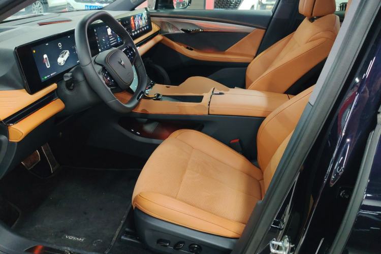 Used VOYAH PASSION 2024 PHEV Four-Wheel Drive Ultra-Long Range Flagship Model Left Front Seat