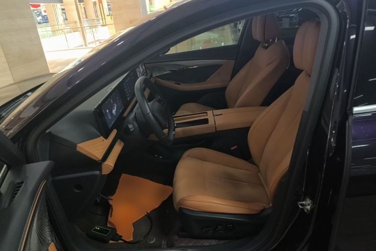 Used VOYAH PASSION 2024 PHEV Four-Wheel Drive Ultra-Long Range Flagship Model Left Front Seat