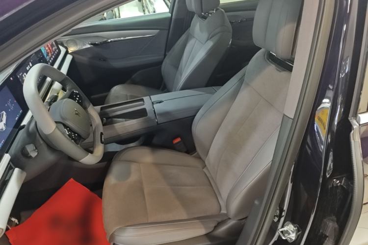 Used VOYAH PASSION 2024 PHEV Four-Wheel Drive Ultra-Long Range Executive Edition Left Front Seat