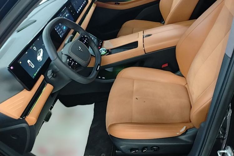 Used VOYAH PASSION 2024 PHEV Four-Wheel Drive Ultra-Long Range Flagship Model Left Front Seat