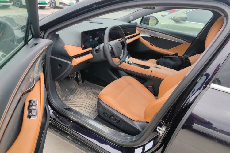 Used VOYAH PASSION 2024 PHEV Four-Wheel Drive Ultra-Long Range Flagship Model Left Front Seat