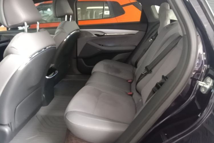 Used VOYAH PASSION 2024 PHEV Four-Wheel Drive Ultra-Long Range Flagship Model Left Rear Seat