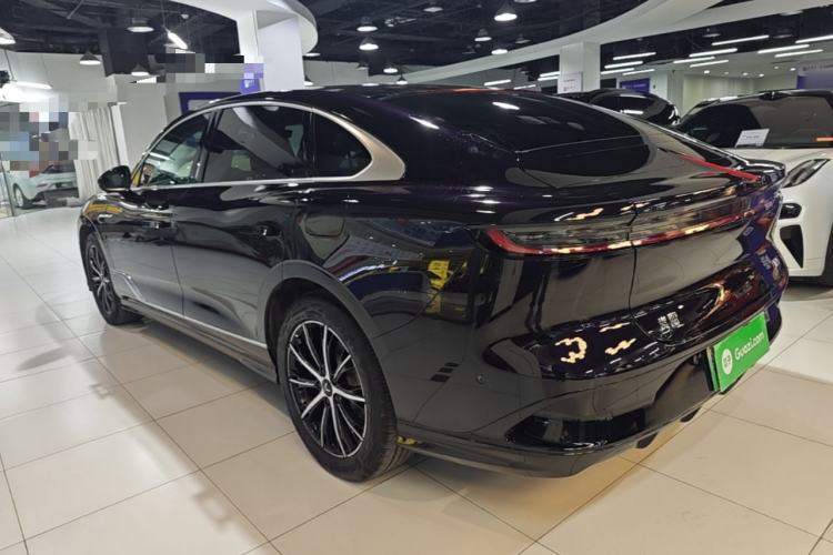 Used VOYAH PASSION 2024 PHEV Four-Wheel Drive Ultra-Long Range Executive Edition Rear Left 45 Deg