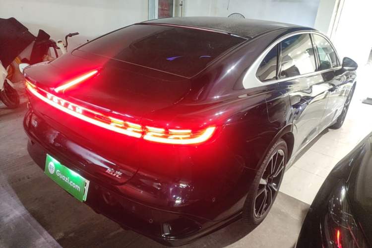 Used VOYAH PASSION 2024 PHEV Four-Wheel Drive Ultra-Long Range Flagship Model Rear Right 45 Deg