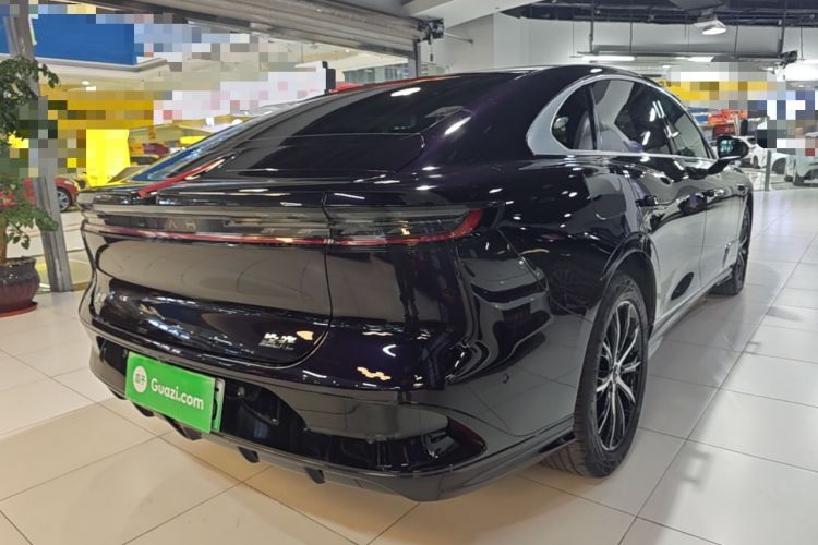 Used VOYAH PASSION 2024 PHEV Four-Wheel Drive Ultra-Long Range Executive Edition Rear Right 45 Deg