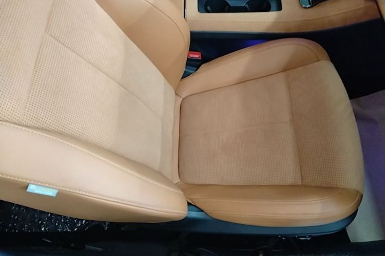 Used VOYAH PASSION 2024 PHEV Four-Wheel Drive Ultra-Long Range Flagship Model Right Front Seat
