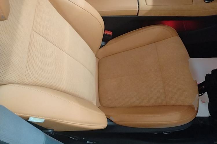 Used VOYAH PASSION 2024 PHEV Four-Wheel Drive Ultra-Long Range Flagship Model Right Front Seat