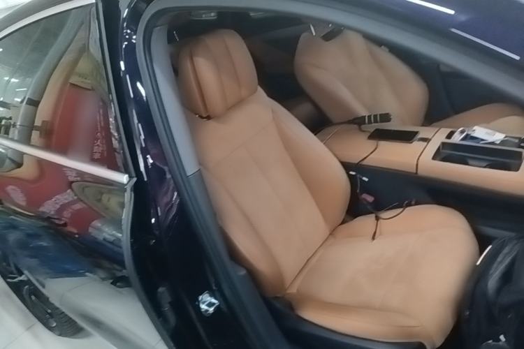 Used VOYAH PASSION 2024 PHEV Four-Wheel Drive Ultra-Long Range Flagship Model Right Front Seat