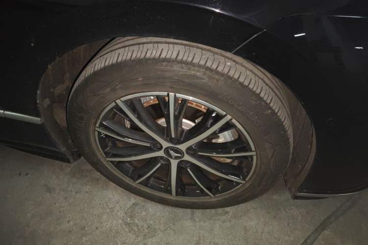 Used VOYAH PASSION 2024 PHEV Four-Wheel Drive Ultra-Long Range Executive Edition Right Front Wheel Hub