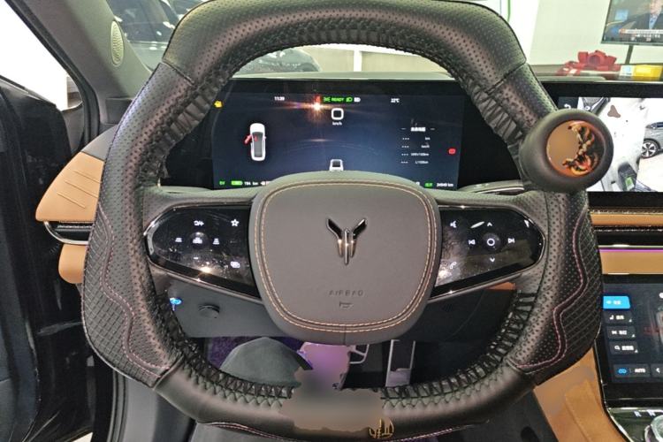 Used VOYAH PASSION 2024 PHEV Four-Wheel Drive Ultra-Long Range Flagship Model Steering Wheel