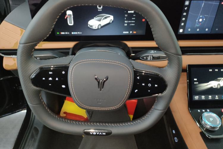 Used VOYAH PASSION 2024 PHEV Four-Wheel Drive Ultra-Long Range Flagship Model Steering Wheel