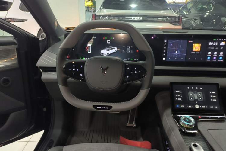 Used VOYAH PASSION 2024 PHEV Four-Wheel Drive Ultra-Long Range Executive Edition Steering Wheel