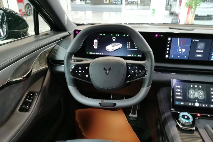 Used VOYAH PASSION 2024 PHEV Four-Wheel Drive Ultra-Long Range Flagship Model Steering Wheel