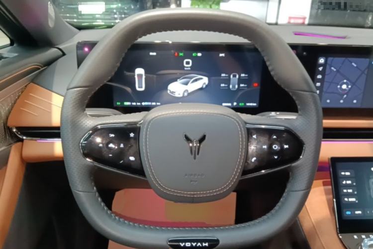Used VOYAH PASSION 2024 PHEV Four-Wheel Drive Ultra-Long Range Flagship Model Steering Wheel