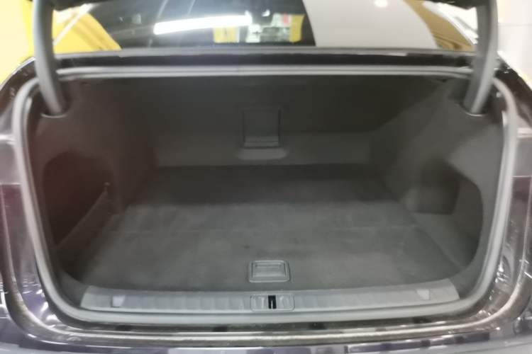 Used VOYAH PASSION 2024 PHEV Four-Wheel Drive Ultra-Long Range Flagship Model Trunk
