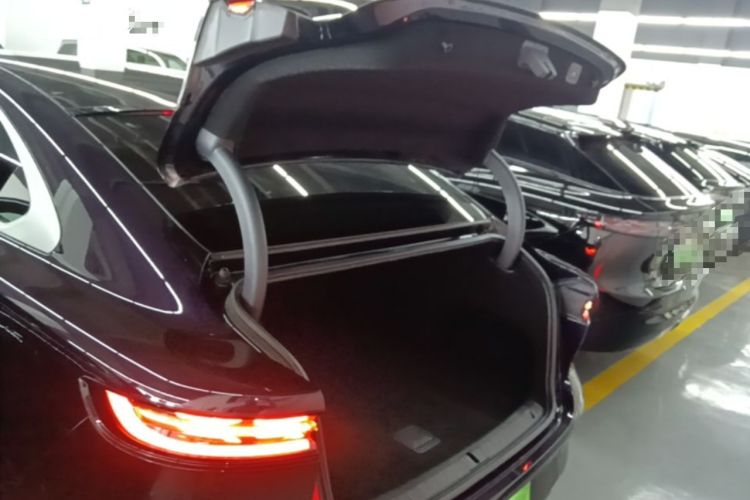 Used VOYAH PASSION 2024 PHEV Four-Wheel Drive Ultra-Long Range Flagship Model Trunk
