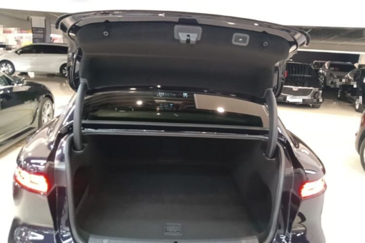 Used VOYAH PASSION 2024 PHEV Four-Wheel Drive Ultra-Long Range Flagship Model Trunk