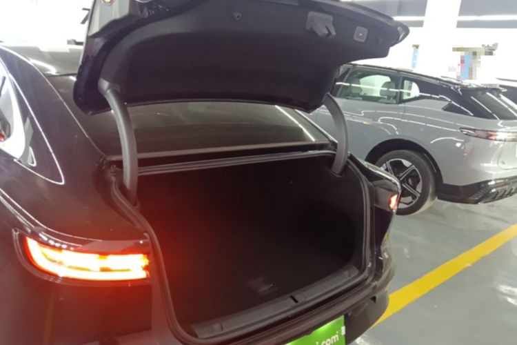 Used VOYAH PASSION 2024 PHEV Four-Wheel Drive Ultra-Long Range Flagship Model Trunk