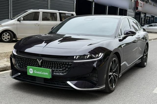 Ojetý VOYAH Light 2024 PHEV Four-Wheel Drive Ultra-Long Range Flagship Model